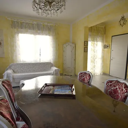 Le Bouganville Apartment Desenzano del Garda