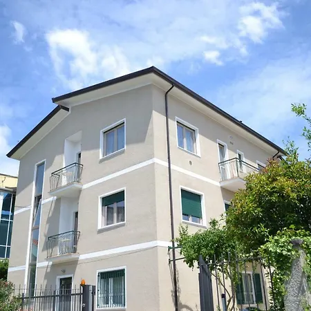 Le Bouganville * Desenzano del Garda