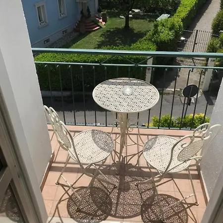 Apartment Le Bouganville Desenzano del Garda