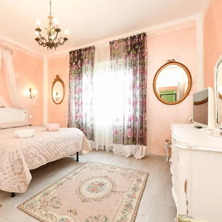 Le Bouganville Apartmán Desenzano del Garda