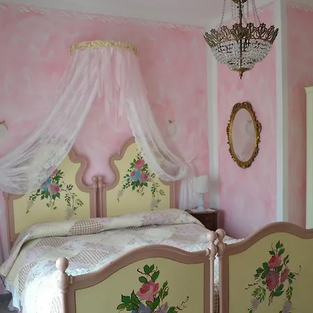 Le Bouganville