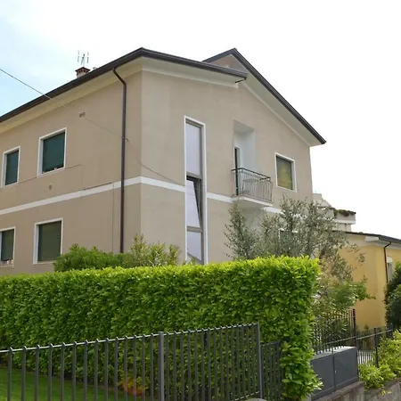 Appartamento Le Bouganville Desenzano del Garda